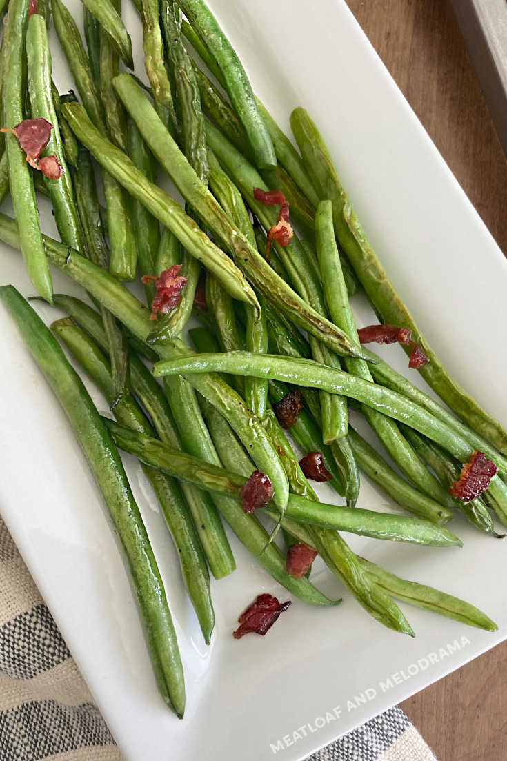 Skillet Green Beans with Bacon — Let's Dish Recipes