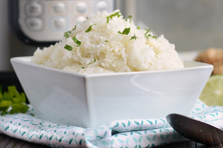 https://www.meatloafandmelodrama.com/wp-content/uploads/2018/04/instant-pot-jasmine-rice-wide.jpg