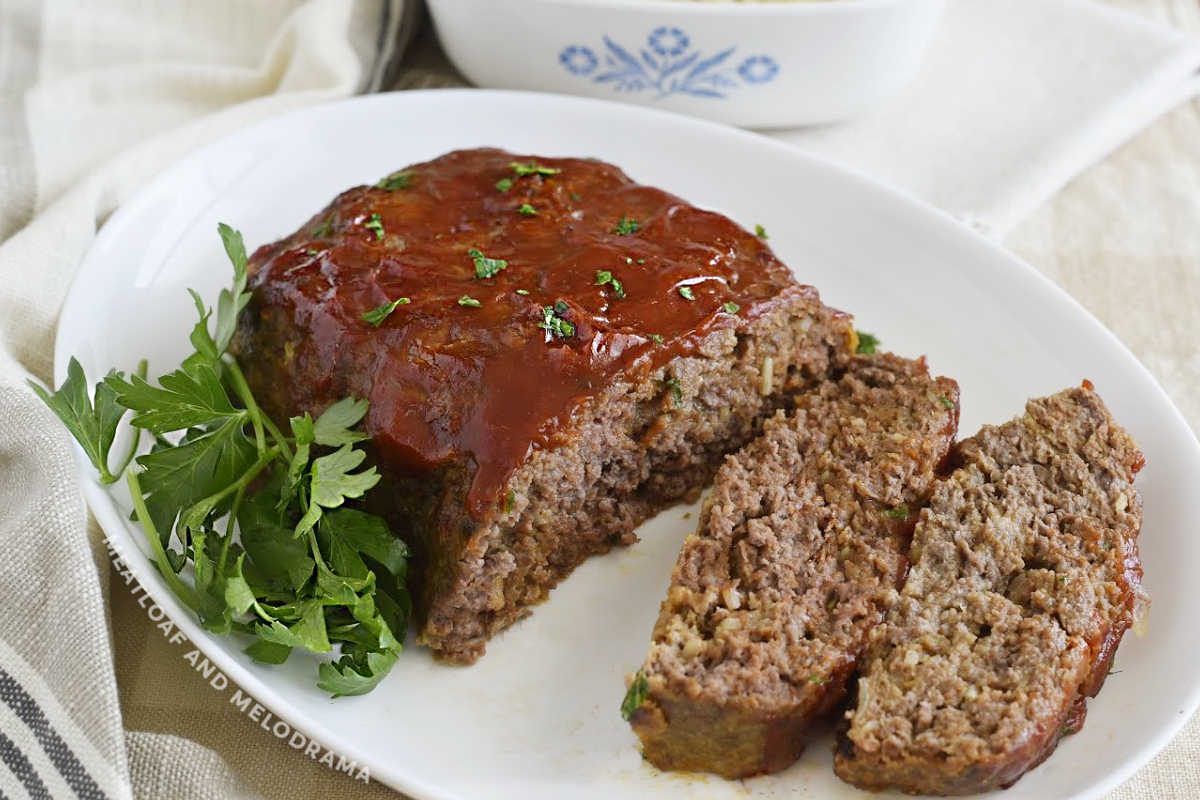 https://www.meatloafandmelodrama.com/wp-content/uploads/2020/09/moms-best-meatloaf-recipe-5.jpg