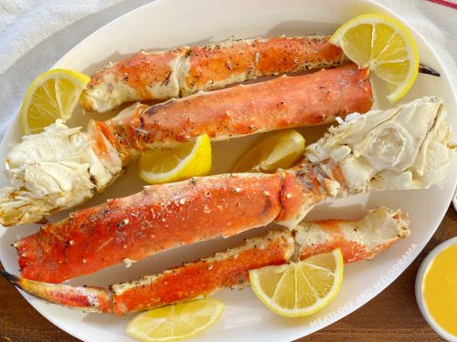 https://www.meatloafandmelodrama.com/wp-content/uploads/2021/03/grilled-crab-legs-500x375.jpg