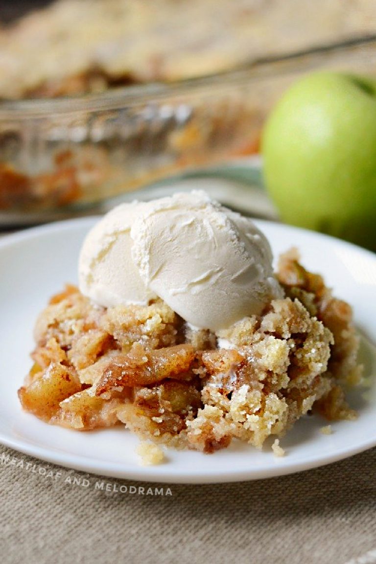 Cinnamon Apple Crisp Without Oats (Easy Recipe) - Meatloaf and Melodrama