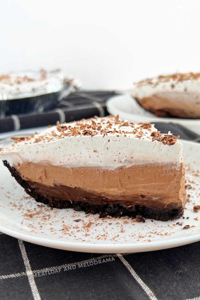 No Bake Chocolate Pudding Pie - Meatloaf and Melodrama