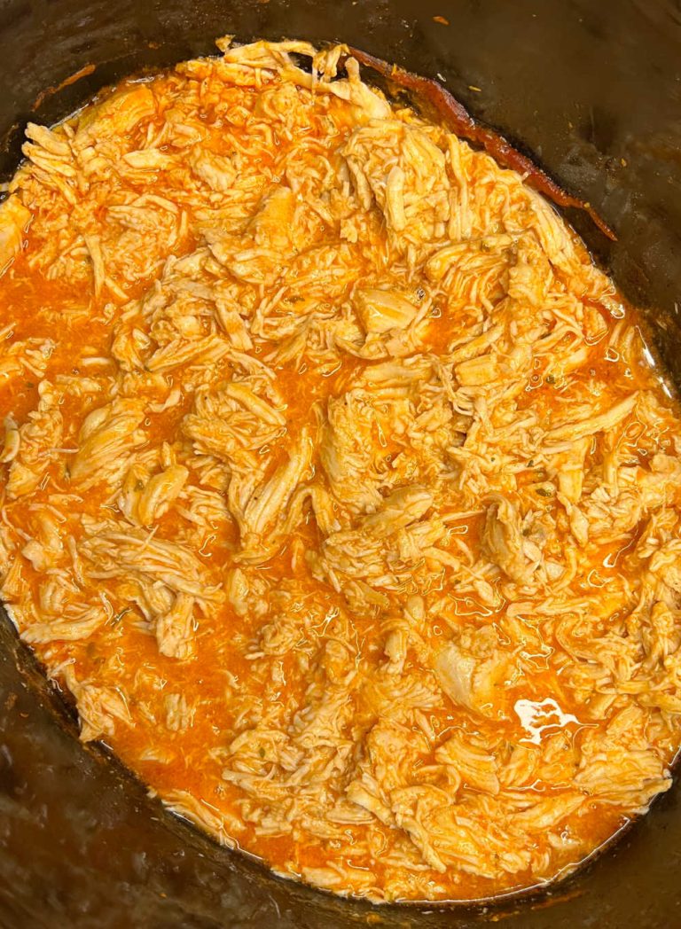 Crock Pot Buffalo Chicken Sandwiches - Meatloaf and Melodrama