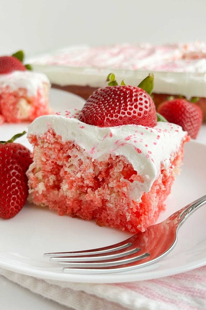 Strawberry Jello Poke Cake Recipe Meatloaf And Melodrama 3070