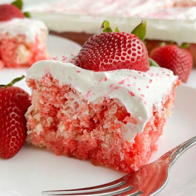 Strawberry Jello Poke Cake Recipe - Meatloaf and Melodrama