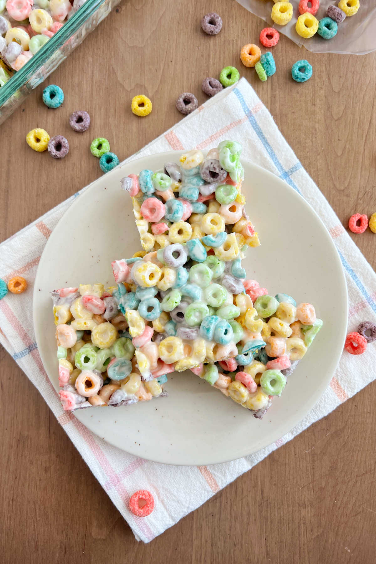 Fruit Loop Bars Recipe (Cereal Treats) - Meatloaf and Melodrama
