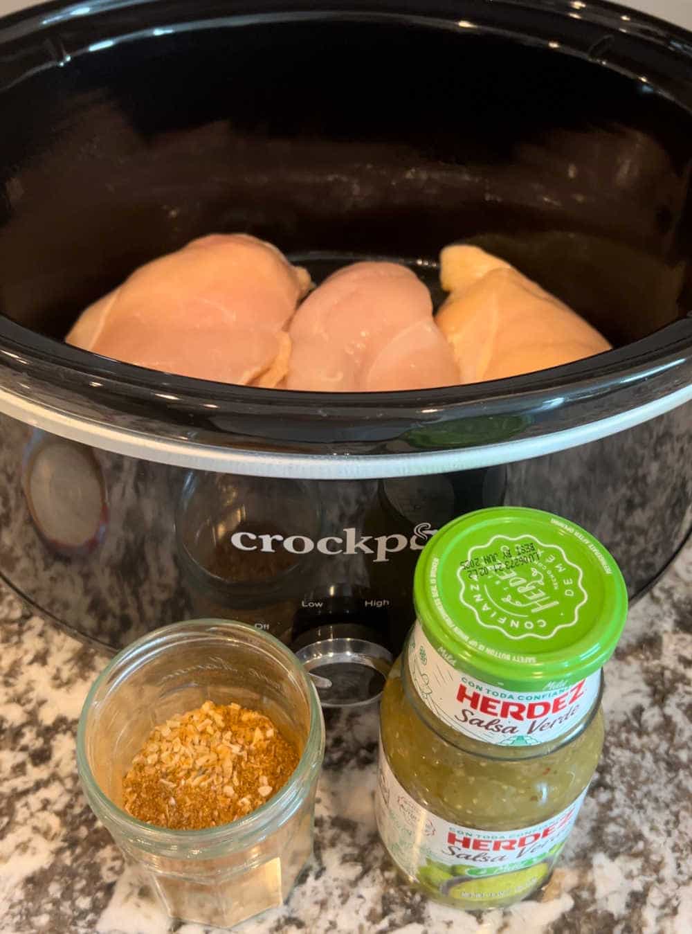 Crockpot Salsa Verde Chicken (Slow Cooker Recipe) - Meatloaf and Melodrama