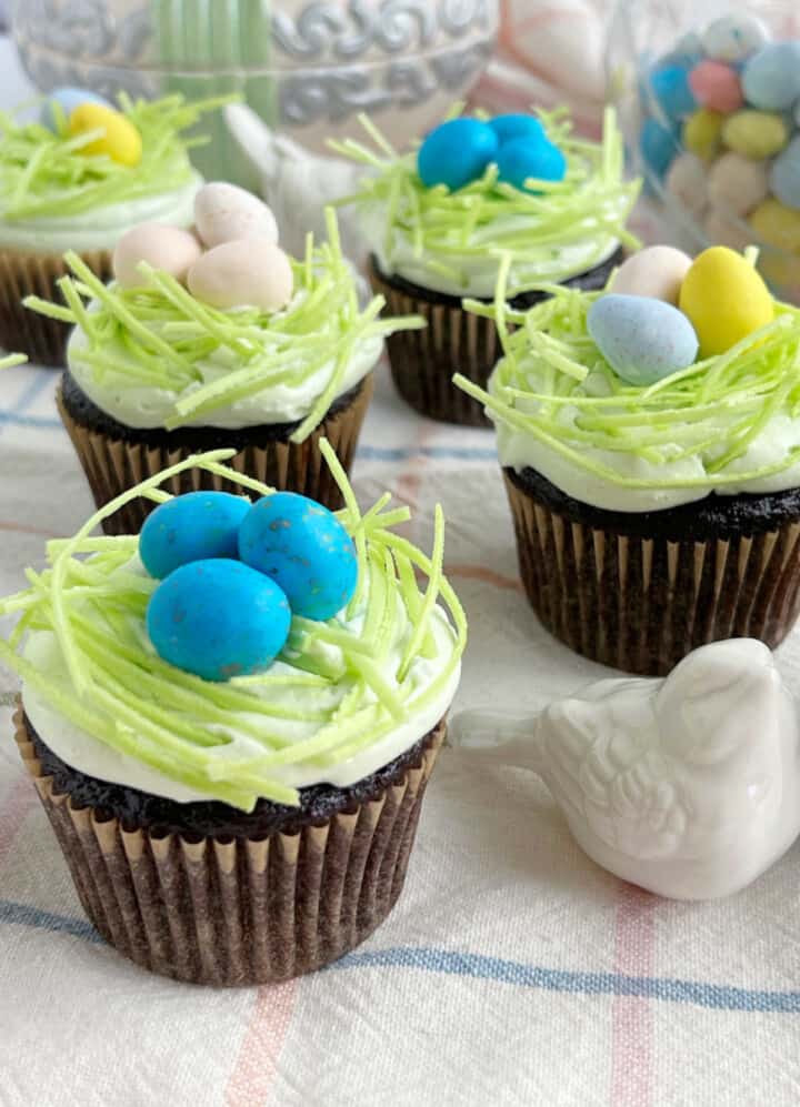 Bird's Nest Cupcakes (Easter Cupcakes) - Meatloaf and Melodrama