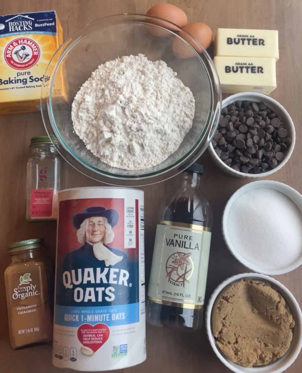 Quaker oats, flour, baking soda, butter, vanilla, sugars, chocolate chips, cinnamon, salt.