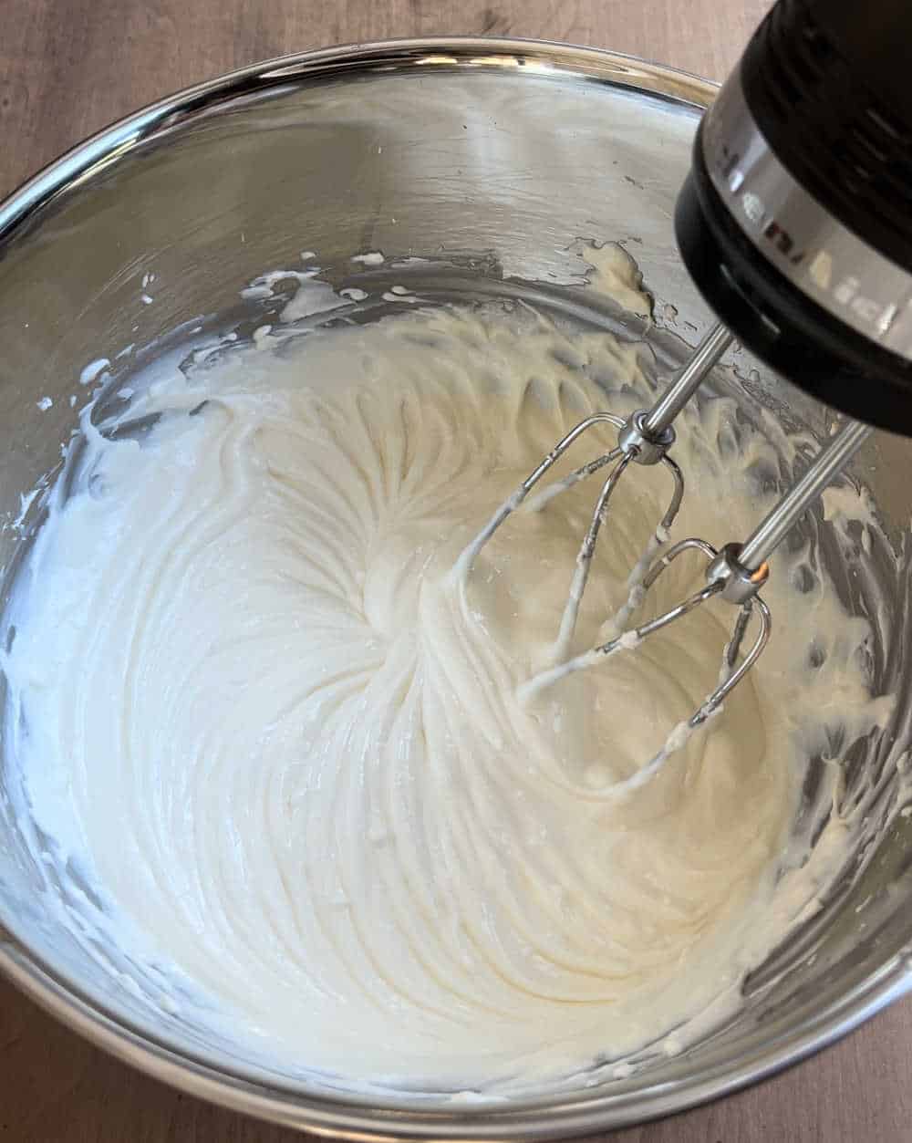 mix cream cheese and mayo in large bowl.