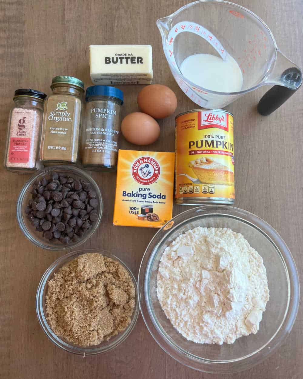 pumpkin puree, flour, brown sugar, butter, eggs, chocolate chips, baking soda, spices.