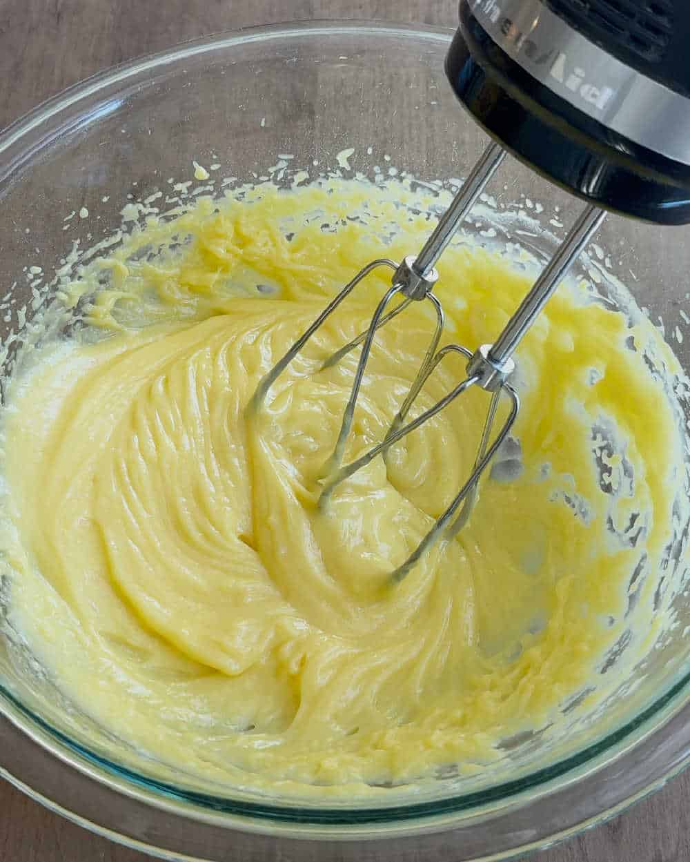 mix pudding with electric mixer.