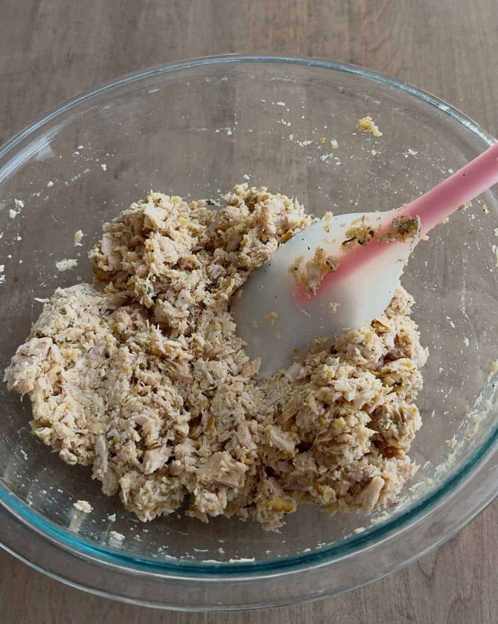 mix tuna mixture with spatula.