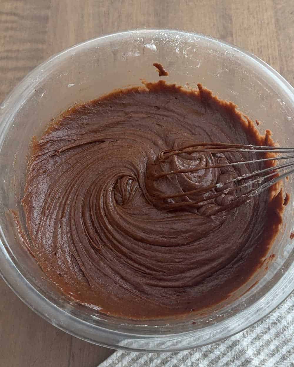 mix brownie batter in mixing bowl.